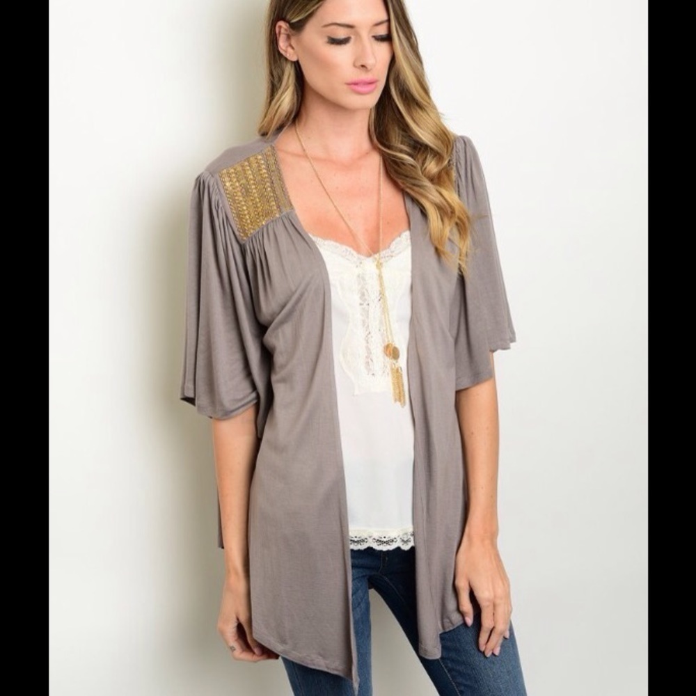 En Creme - Gray Kimono w/ Beaded Accent Size Small - NWT